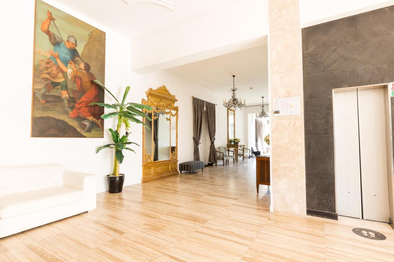 Color Miami Beach Family Hotel Milano Marittima Exterior foto