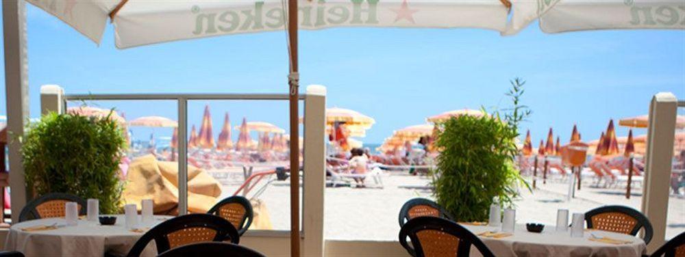 Color Miami Beach Family Hotel Milano Marittima Exterior foto